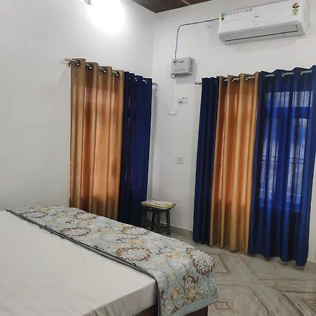Abhya Home Stay Ayodhya Exterior photo