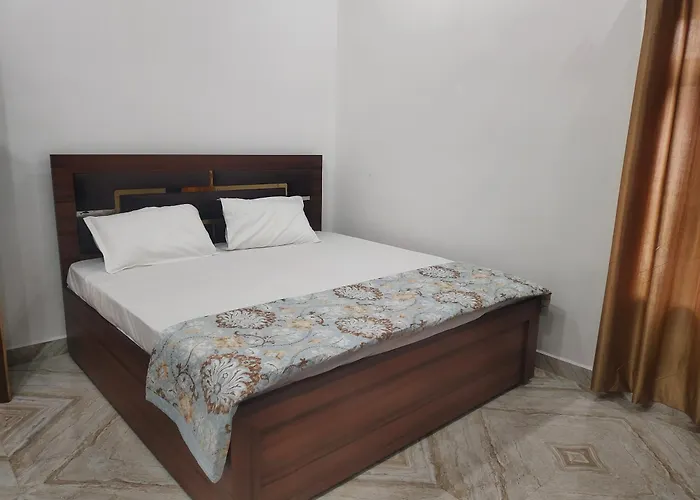 Abhya Home Stay
